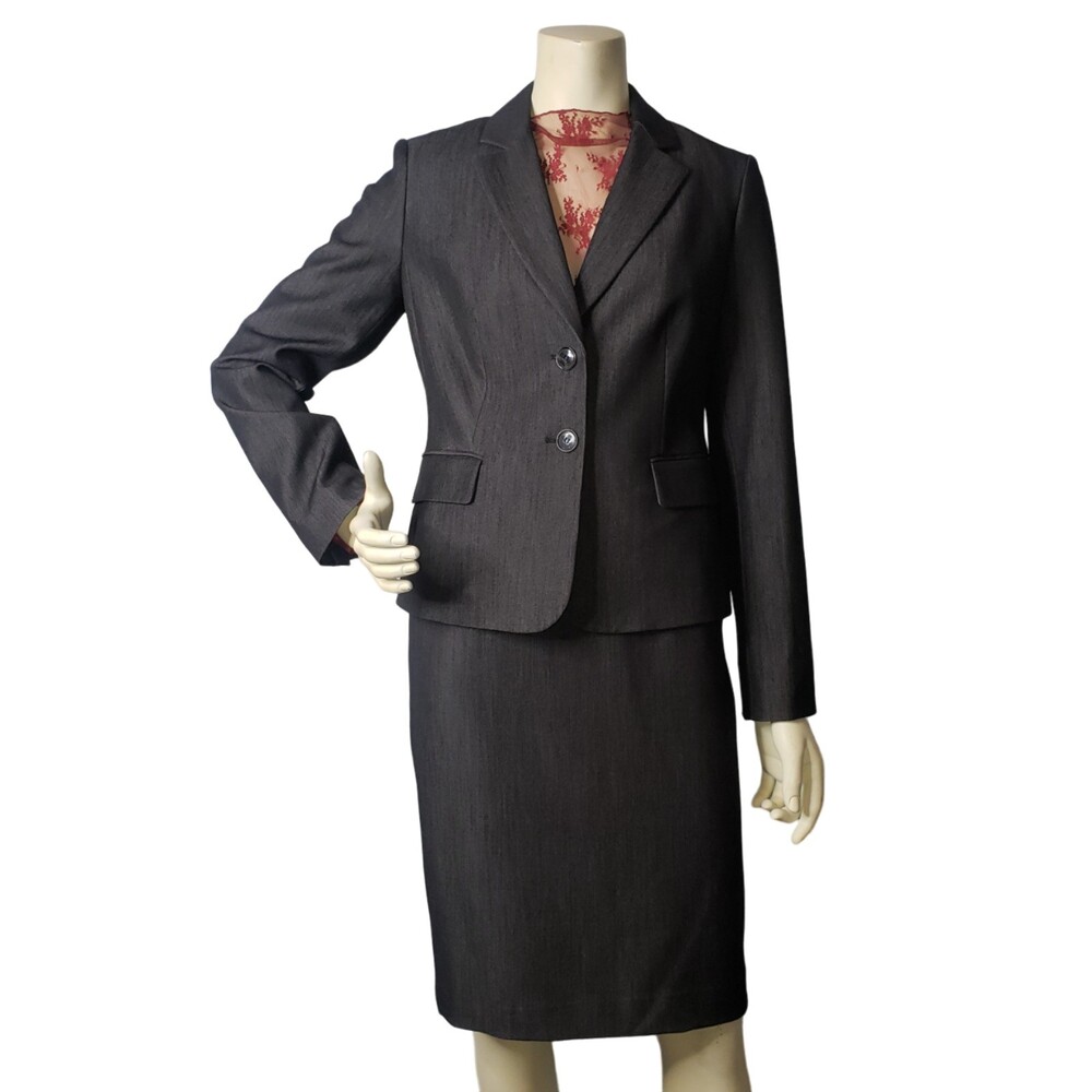 CALVIN KLEIN Black Skirt and Blazer Suit Size 6 / 8